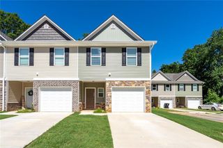 2707 Hickory Lane, Dawsonville, GA 30534