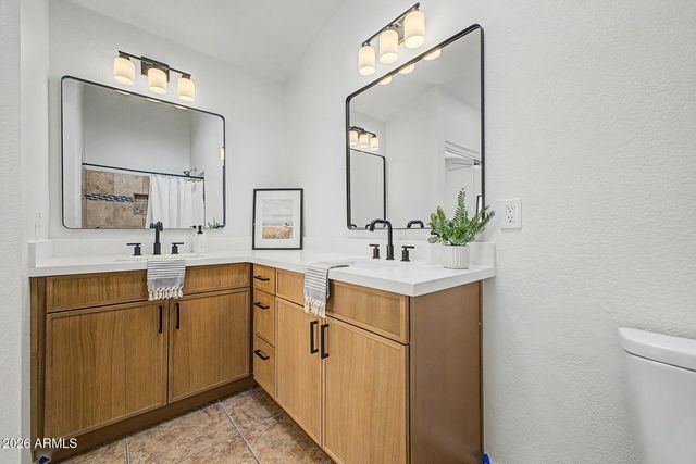 907 W BARBADOS Drive, Gilbert, AZ 85233