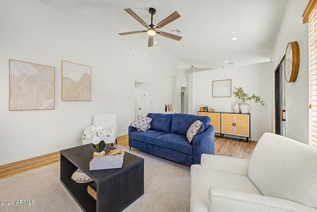 907 W BARBADOS Drive, Gilbert, AZ 85233