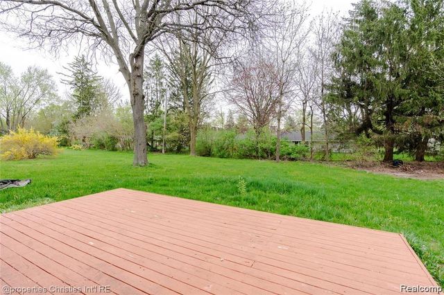 6881 W Dartmoor Road, West Bloomfield, MI 48322
