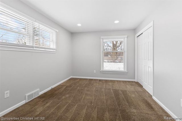 6881 W Dartmoor Road, West Bloomfield, MI 48322