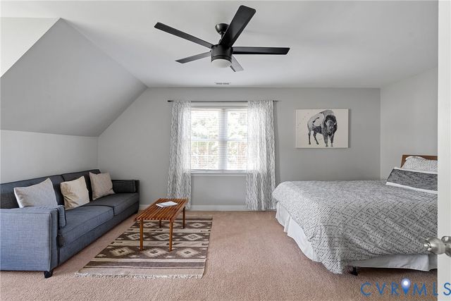 8919 Hollow Oak Dr, Midlothian, VA 23112