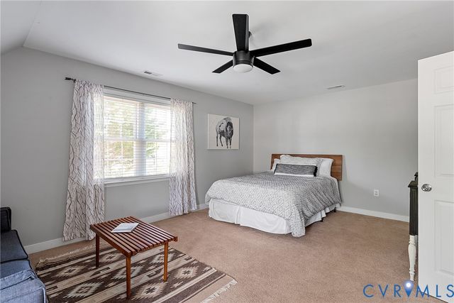 8919 Hollow Oak Dr, Midlothian, VA 23112