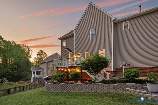 8919 Hollow Oak Dr, Midlothian, VA 23112