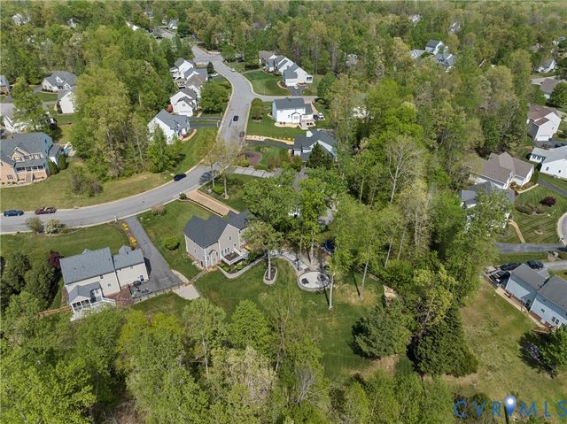 8919 Hollow Oak Dr, Midlothian, VA 23112