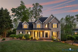 8919 Hollow Oak Dr, Midlothian, VA 23112