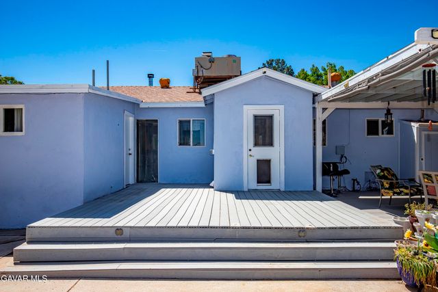 3111 W Avenue L 6, Lancaster, CA 93536