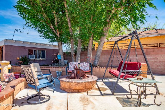 3111 W Avenue L 6, Lancaster, CA 93536