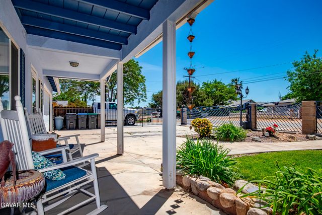 3111 W Avenue L 6, Lancaster, CA 93536