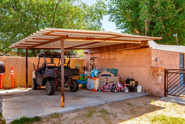 3111 W Avenue L 6, Lancaster, CA 93536