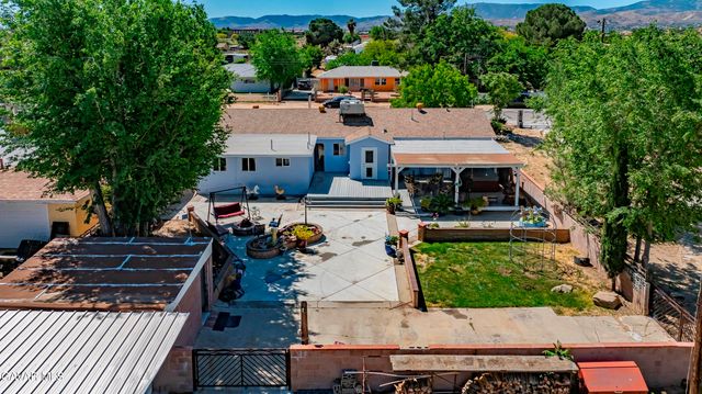 3111 W Avenue L 6, Lancaster, CA 93536