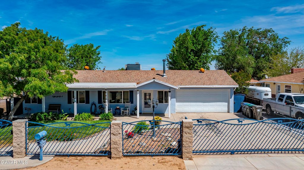 3111 W Avenue L 6, Lancaster, CA 93536