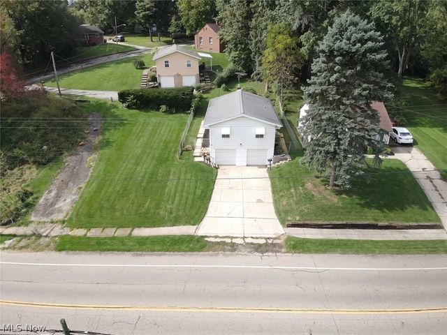 306 E State Street, Barberton, OH 44203
