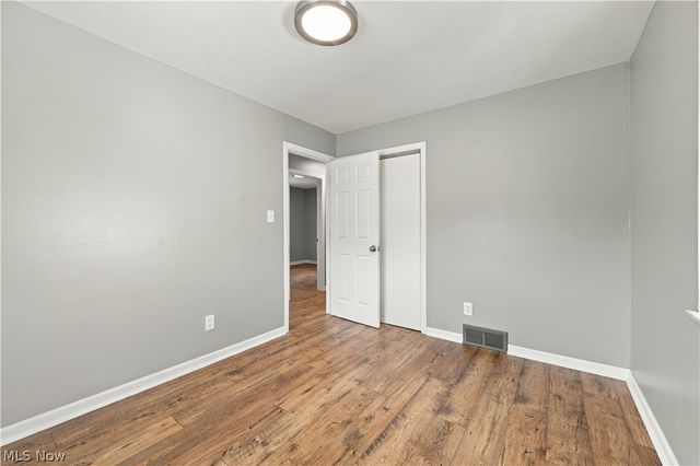 306 E State Street, Barberton, OH 44203