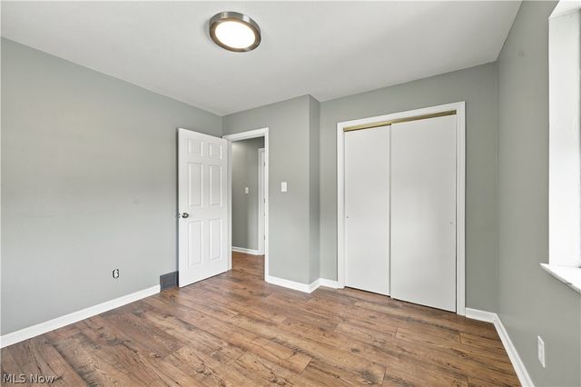 306 E State Street, Barberton, OH 44203