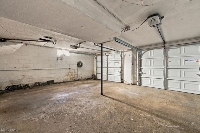 306 E State Street, Barberton, OH 44203
