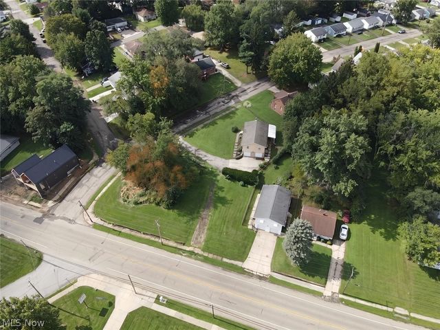 306 E State Street, Barberton, OH 44203