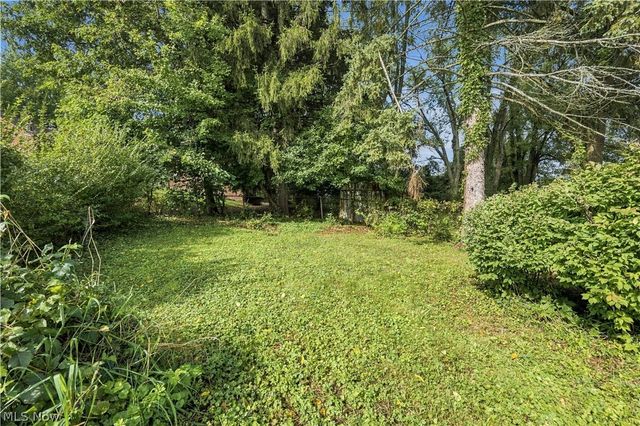 306 E State Street, Barberton, OH 44203