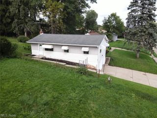 306 E State Street, Barberton, OH 44203