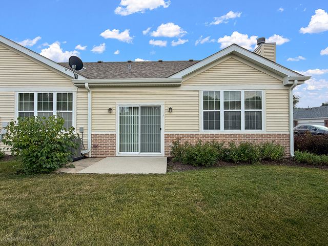 16553 Buckner Pond Way, Crest Hill, IL 60403
