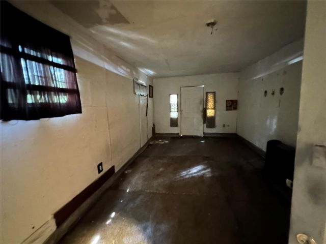 5330 Willow Glen Drive, Houston, TX 77033