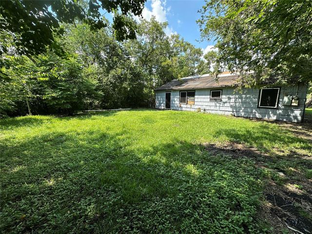 5330 Willow Glen Drive, Houston, TX 77033