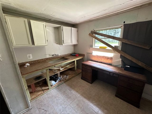 5330 Willow Glen Drive, Houston, TX 77033