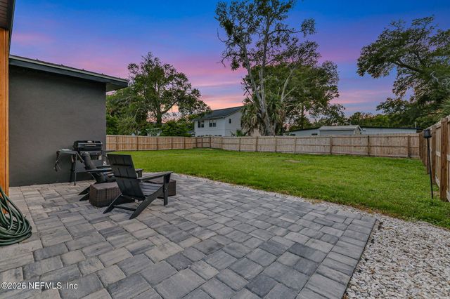 1746 PENMAN Road, Jacksonville Beach, FL 32250