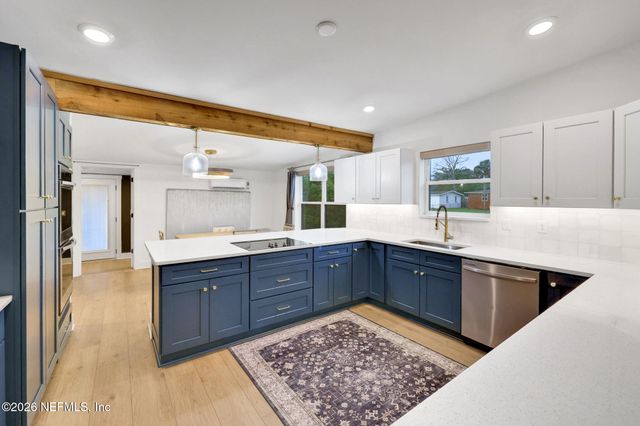 1746 PENMAN Road, Jacksonville Beach, FL 32250