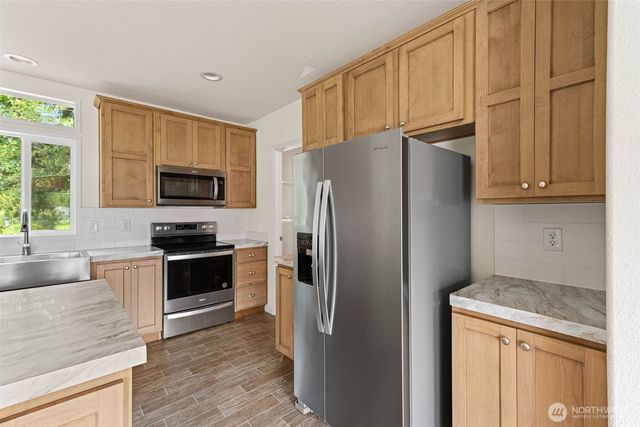 17 Dry Creek Court, Elma, WA 98541