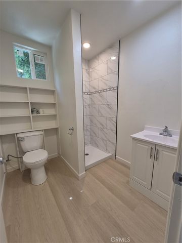8913 Rathburn Avenue, Northridge, CA 91325