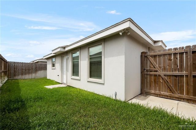 1305 Alta Vista Drive 4, Weslaco, TX 78596