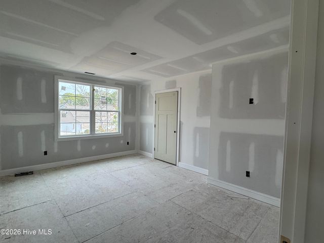 606 Cuddy Wynd Place, Swansboro, NC 28584