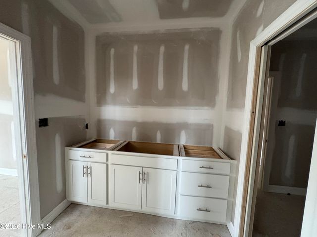 606 Cuddy Wynd Place, Swansboro, NC 28584