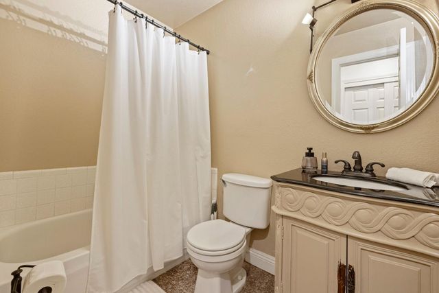 601 Oakshire Ave, Modesto, CA 95354