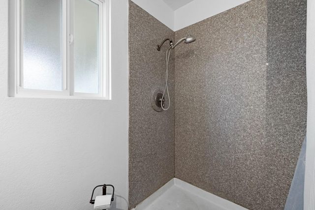 601 Oakshire Ave, Modesto, CA 95354