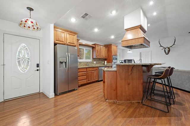 601 Oakshire Ave, Modesto, CA 95354