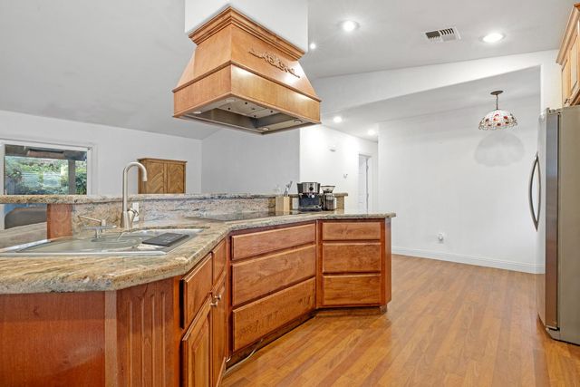 601 Oakshire Ave, Modesto, CA 95354