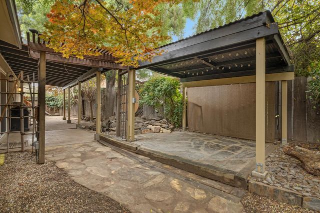 601 Oakshire Ave, Modesto, CA 95354