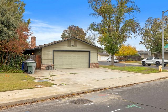 601 Oakshire Ave, Modesto, CA 95354