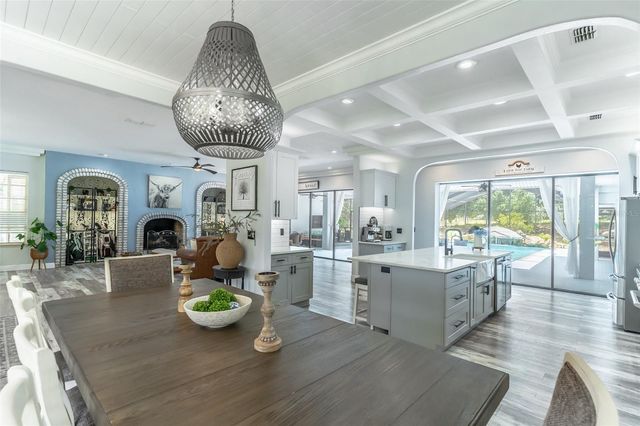 23100 SE HIGHWAY 42, Umatilla, FL 32784