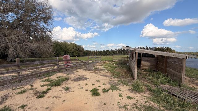 23100 SE HIGHWAY 42, Umatilla, FL 32784