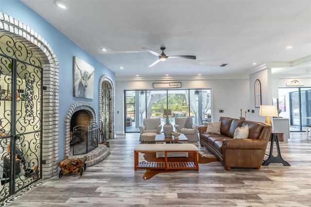 23100 SE HIGHWAY 42, Umatilla, FL 32784