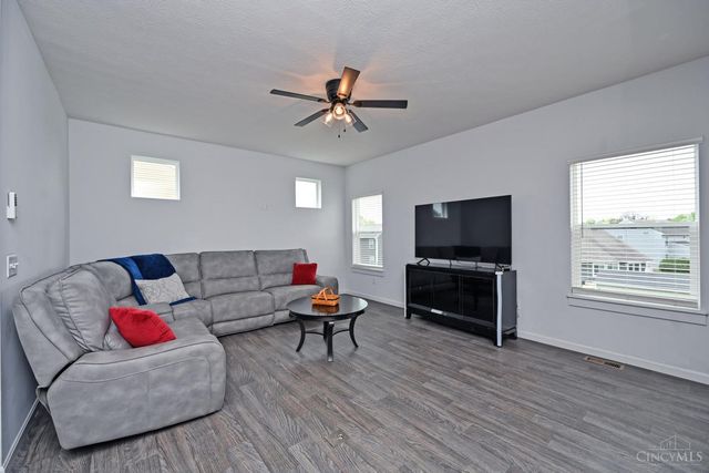 1155 Silversmith Way, Lebanon, OH 45036