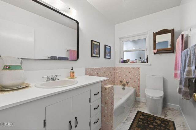 939 Laurel Road, Santa Paula, CA 93060