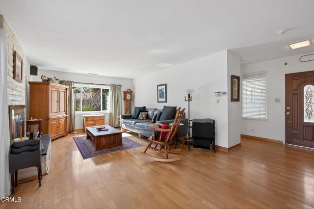 939 Laurel Road, Santa Paula, CA 93060