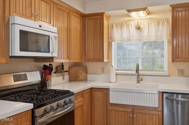 939 Laurel Road, Santa Paula, CA 93060