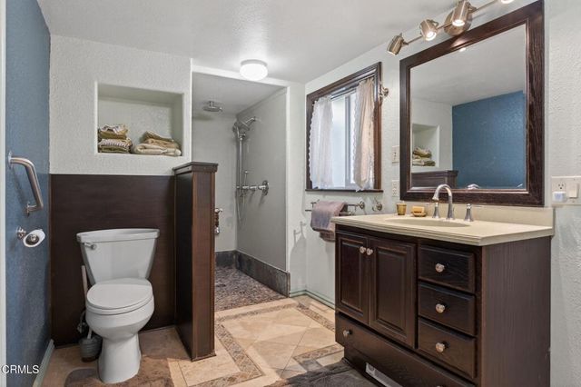 939 Laurel Road, Santa Paula, CA 93060