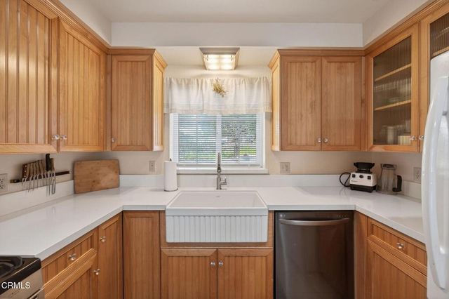 939 Laurel Road, Santa Paula, CA 93060