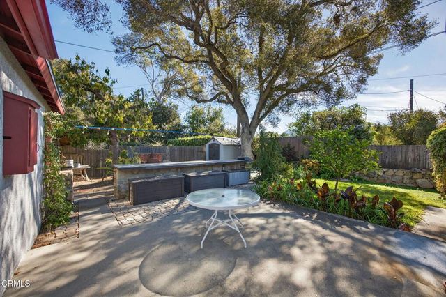 939 Laurel Road, Santa Paula, CA 93060